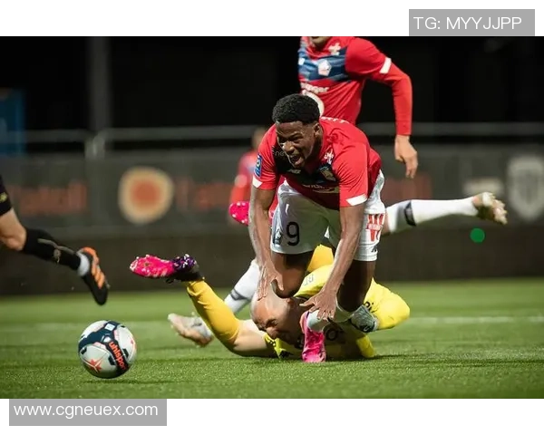 跟特迎战贝尔格莱德红星全力争胜展现球队实力与战术魅力